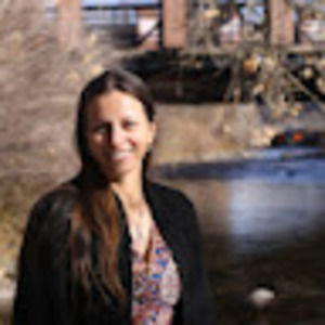 Meet your Posher, Simona